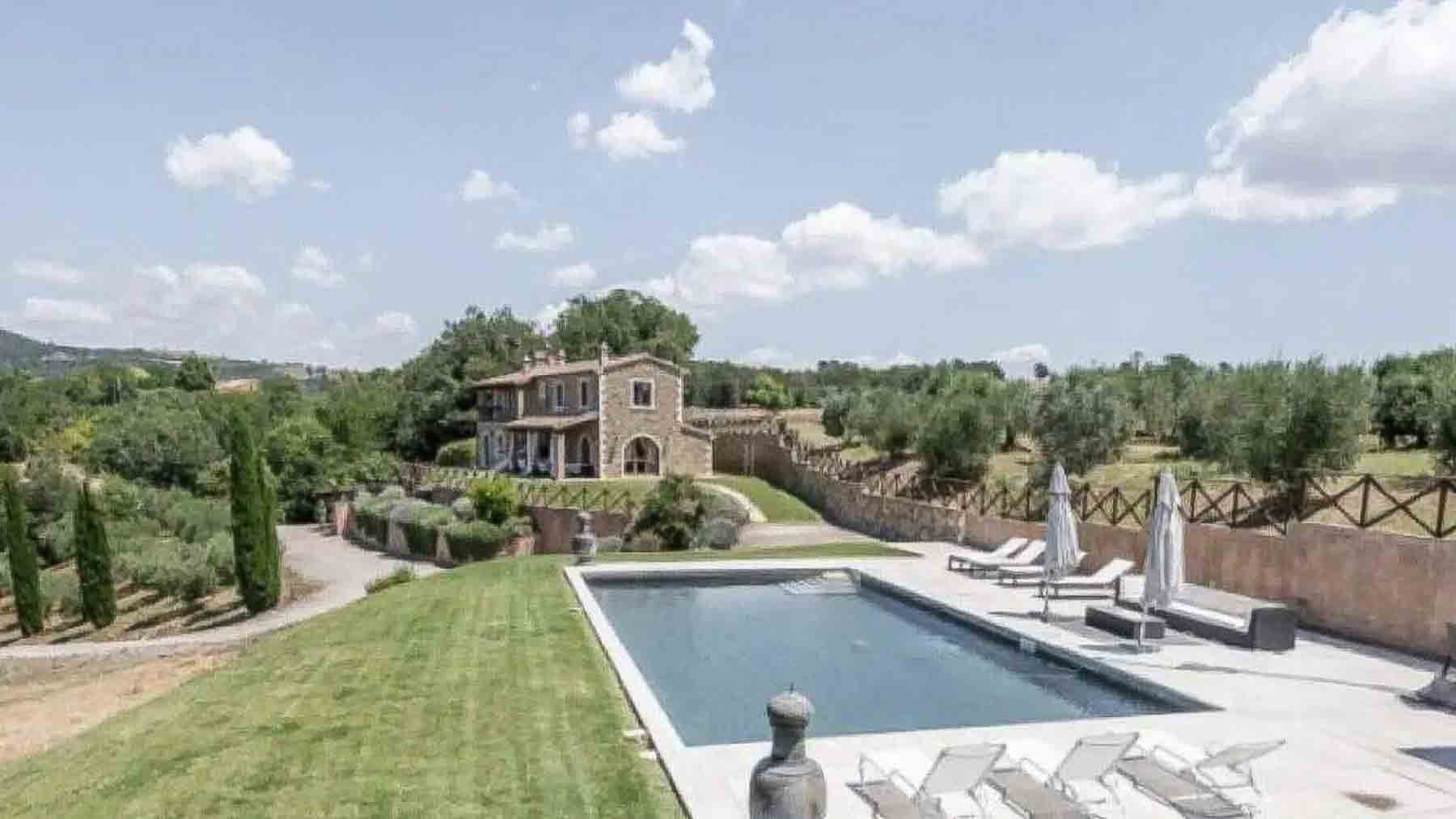 Casale di lusso sulle colline di Magliano in Toscana