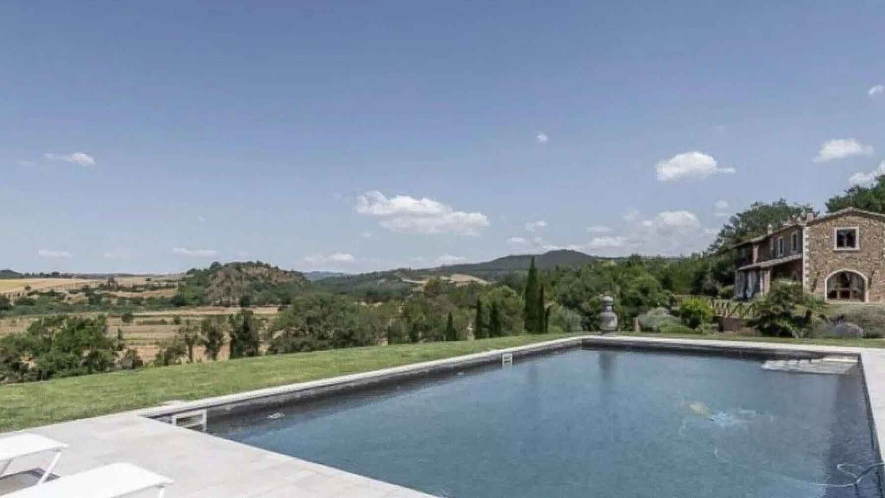 Casale di lusso sulle colline di Magliano in Toscana