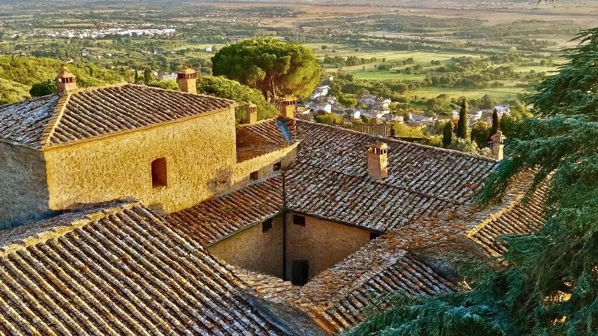 Castello storico in Toscana, Arezzo, 3500 mq di fascino