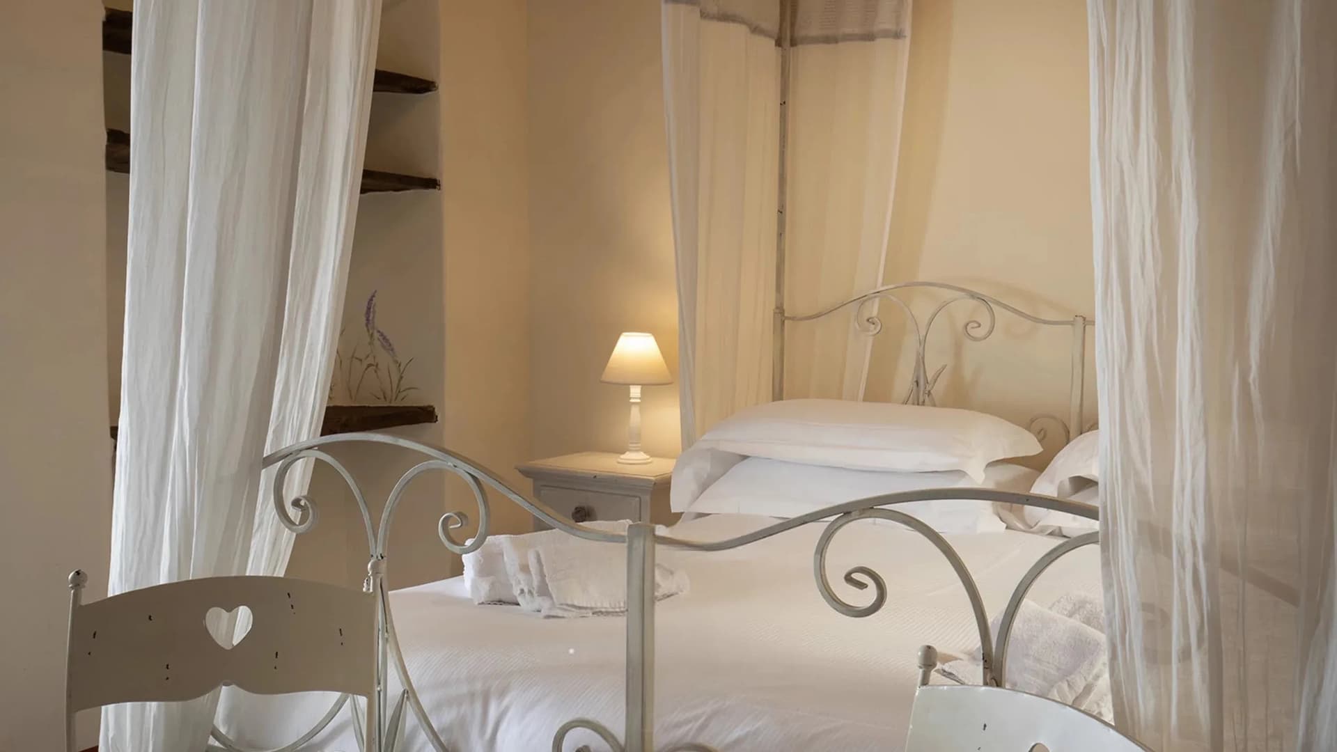 Charming Villa in Petrignano del Lago, Umbria