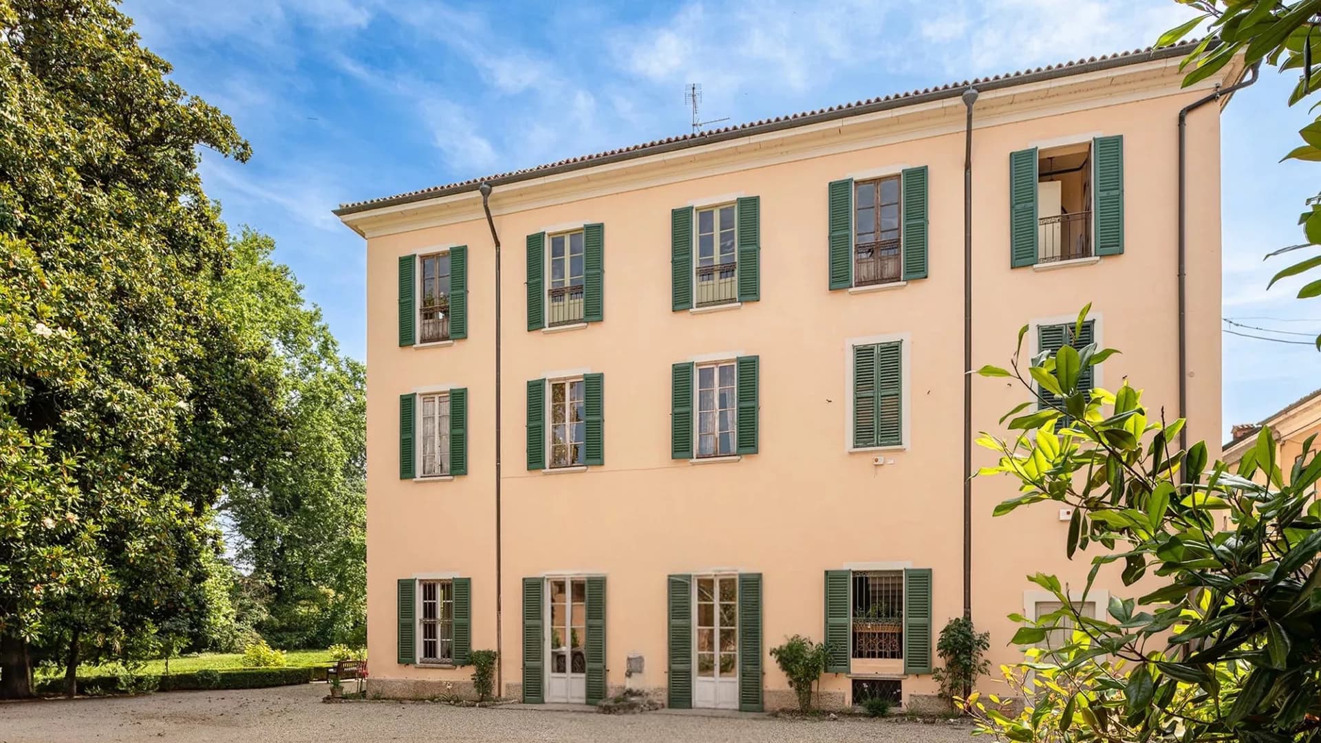 Charming Villa in Motta Visconti, Lombardy