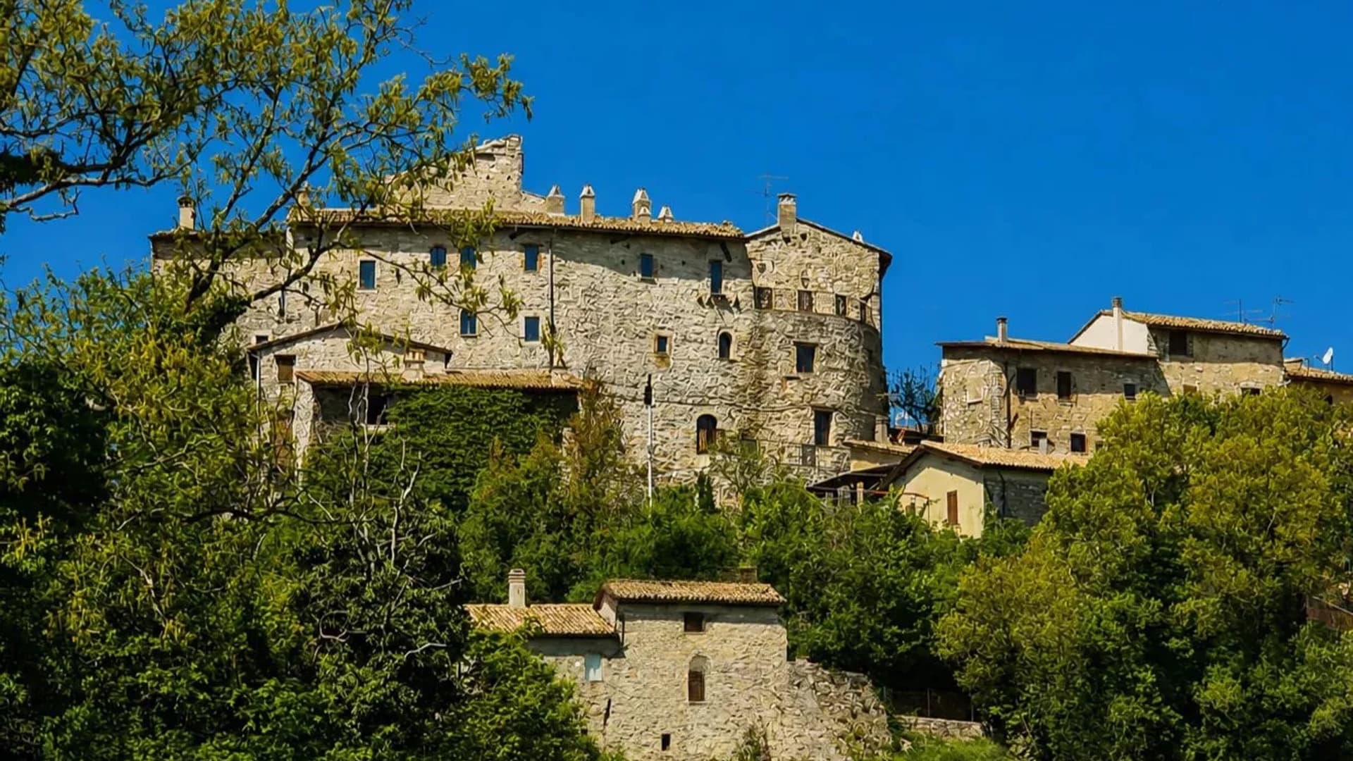 Castello di Charme a Montebibico, Umbria
