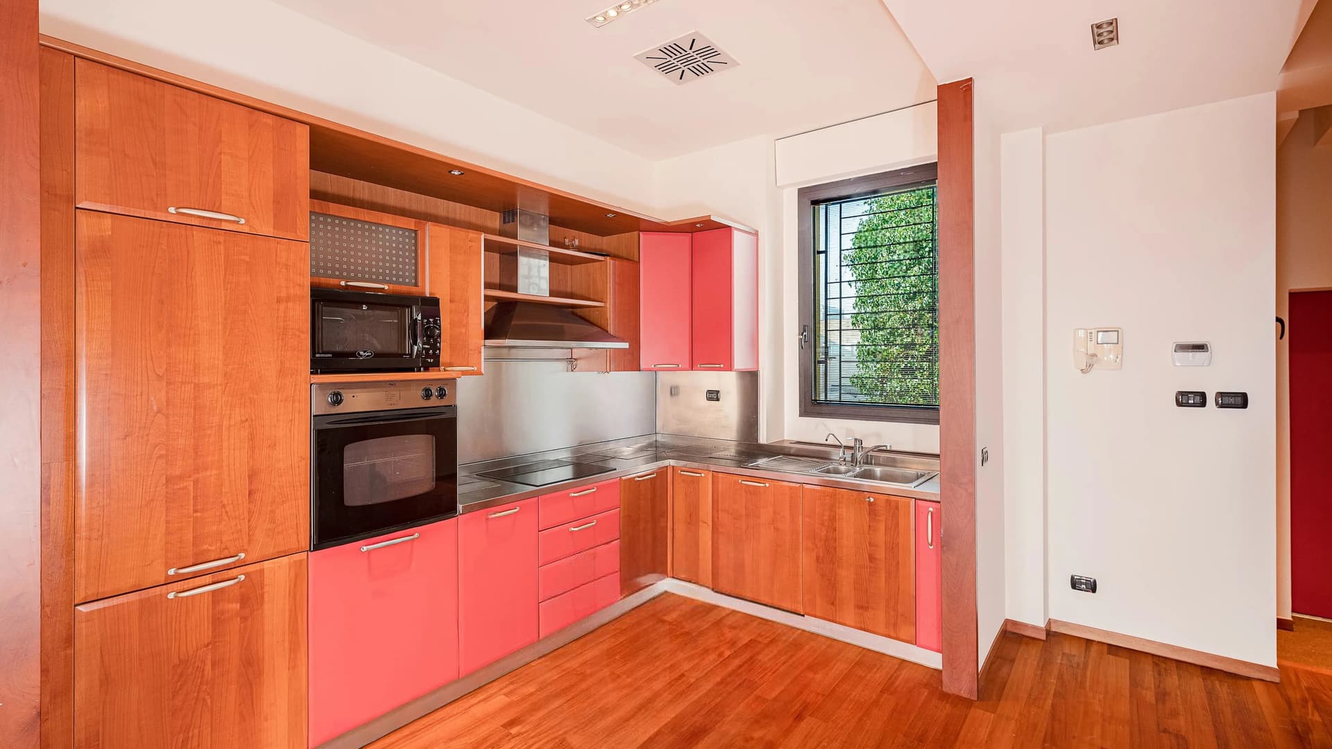 Apartment in Milano, Lombardy - Prime Location