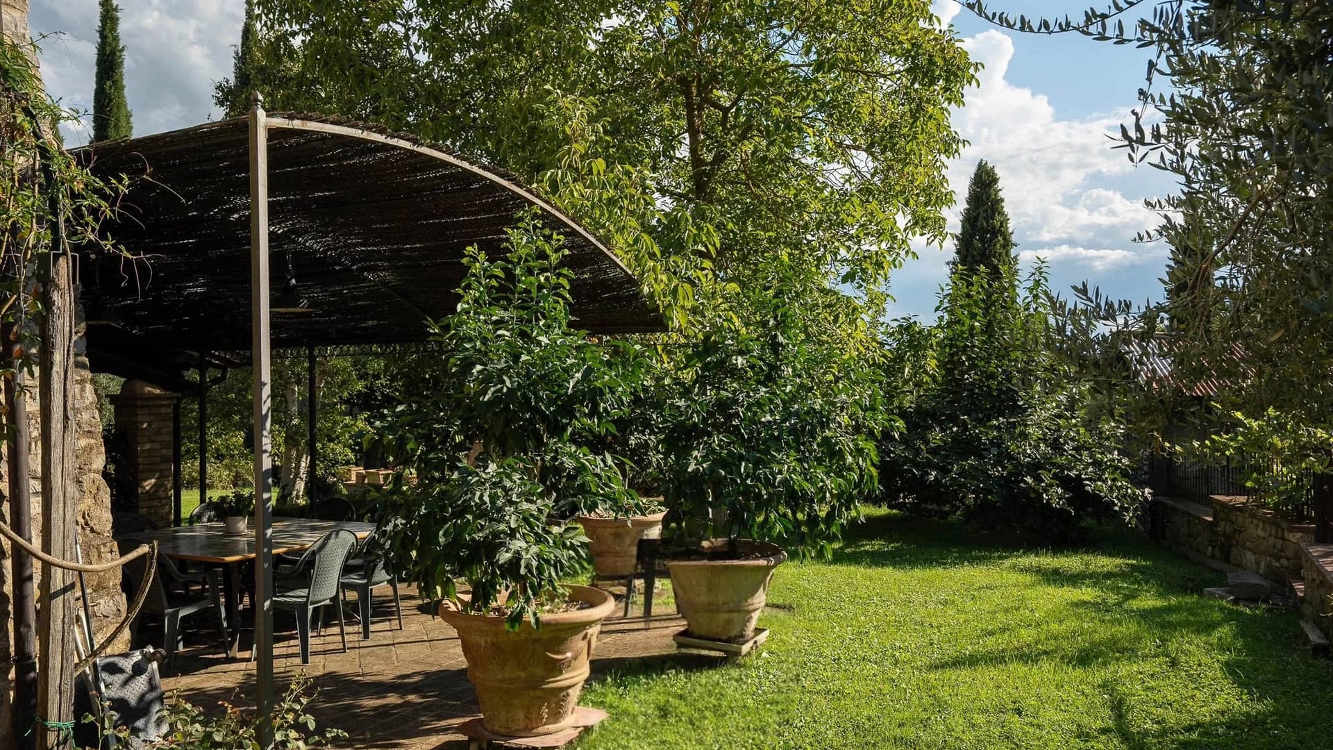 Appartamento storico in Umbria con giardino privato