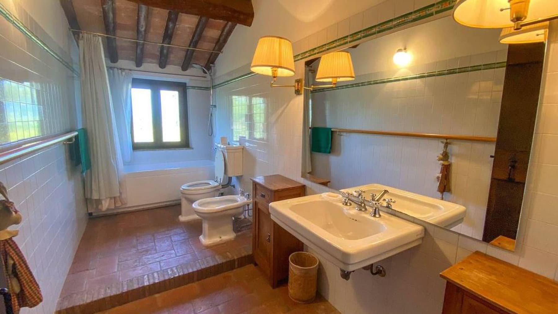 Casale spazioso con terrazzo a Selvatelle, Toscana