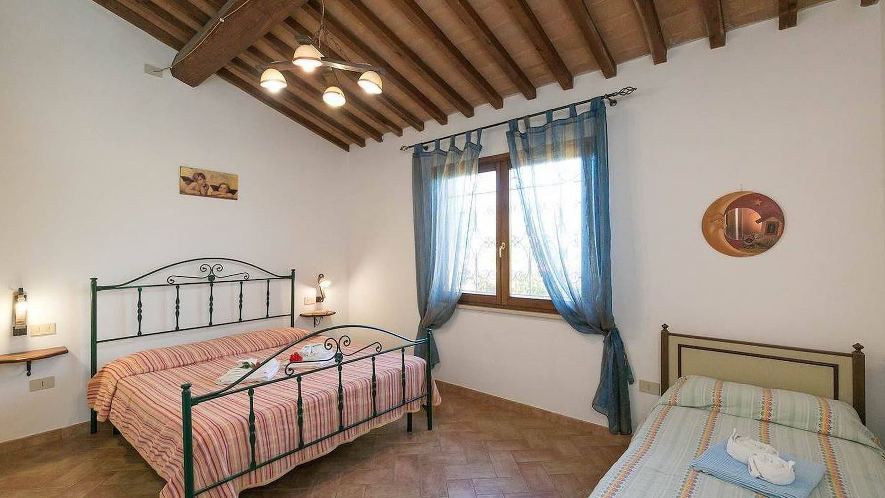 Casale spazioso in Toscana: 1000 mq a Cecina