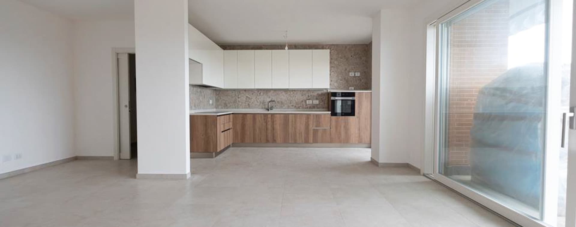 Appartamento con terrazzo ampio a Roma, 50 mq