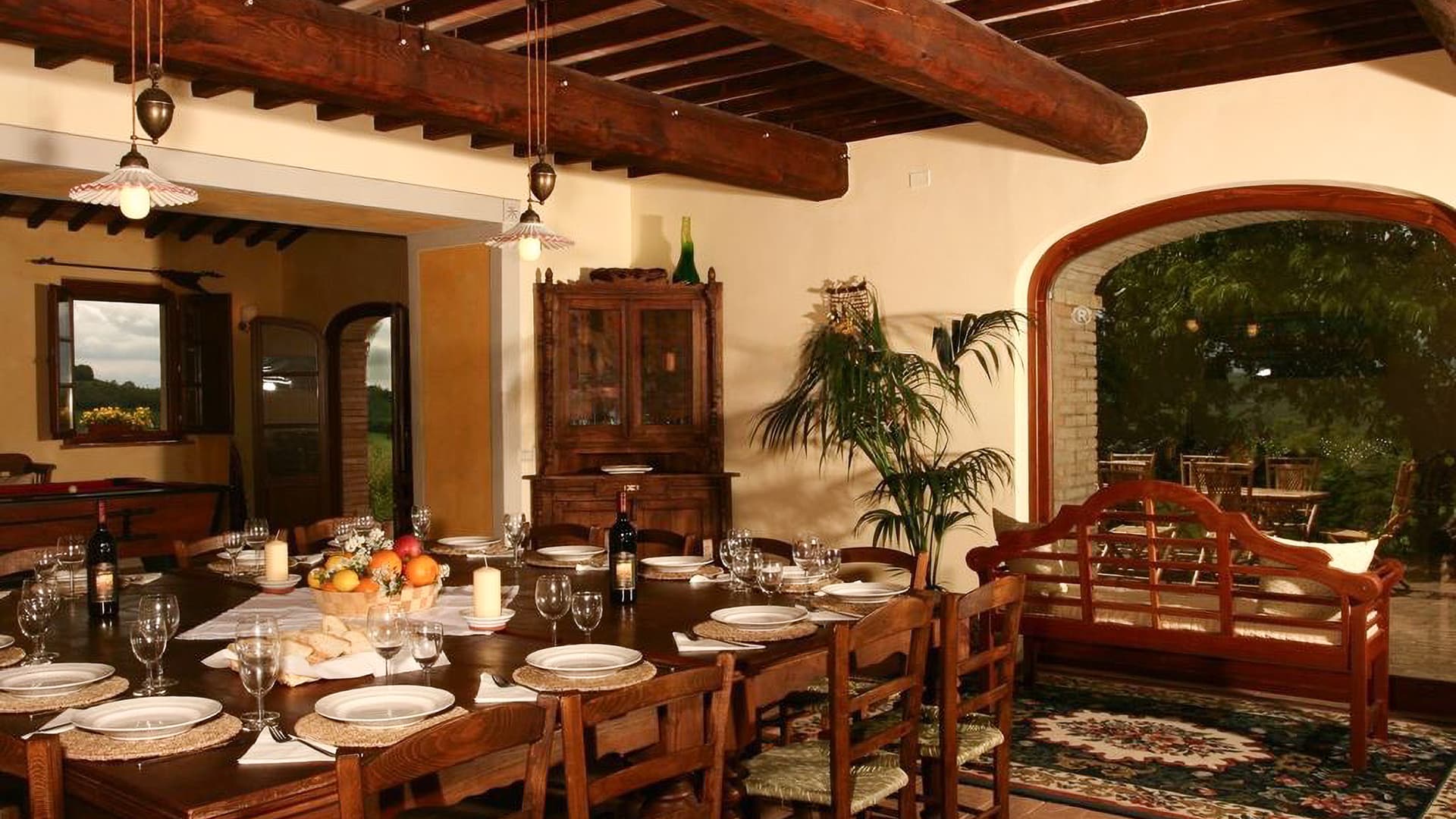 Casale spazioso con giardino e piscina a Sarteano, Toscana