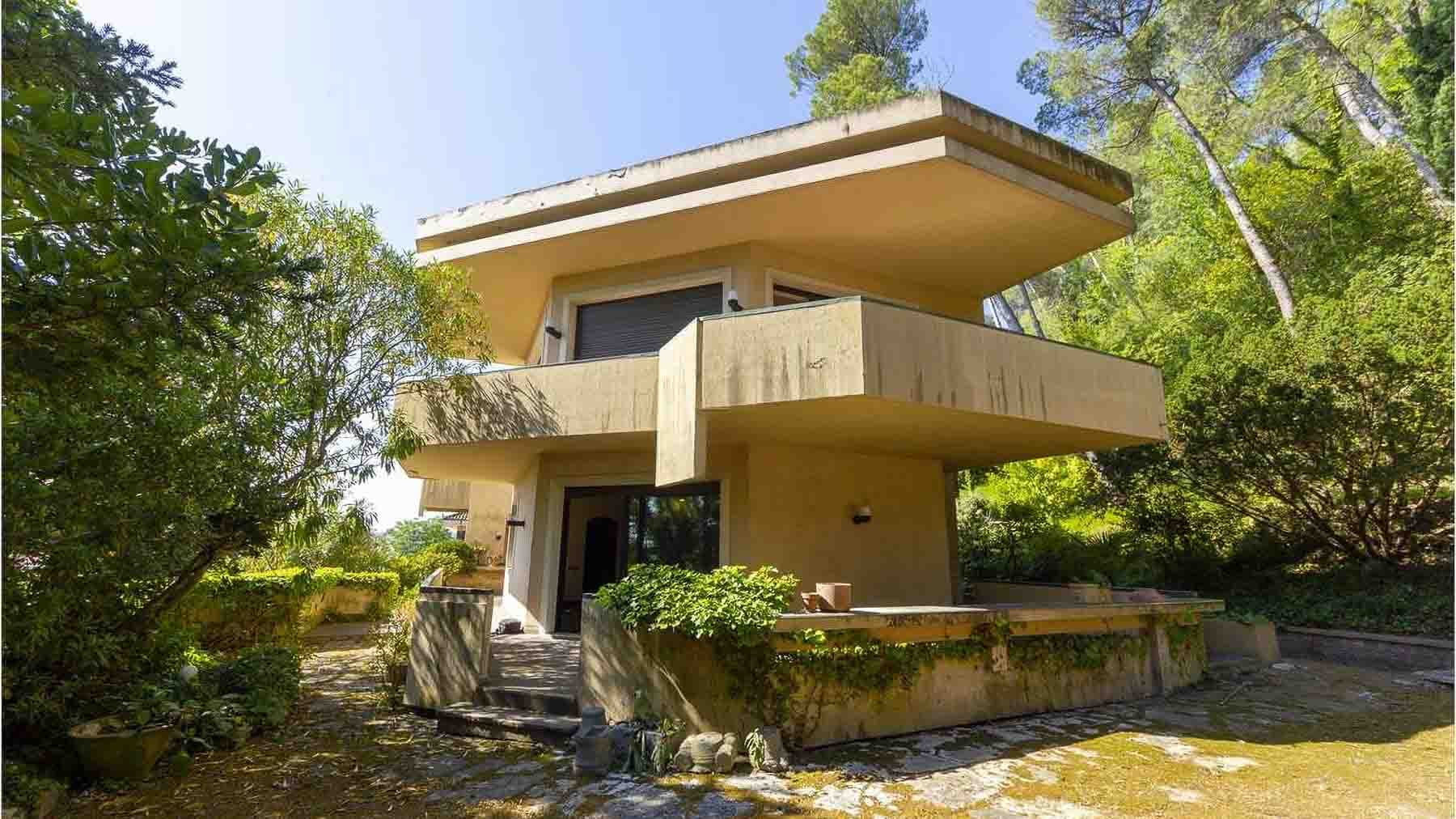 Charming Villa in Pesaro, Marche Region