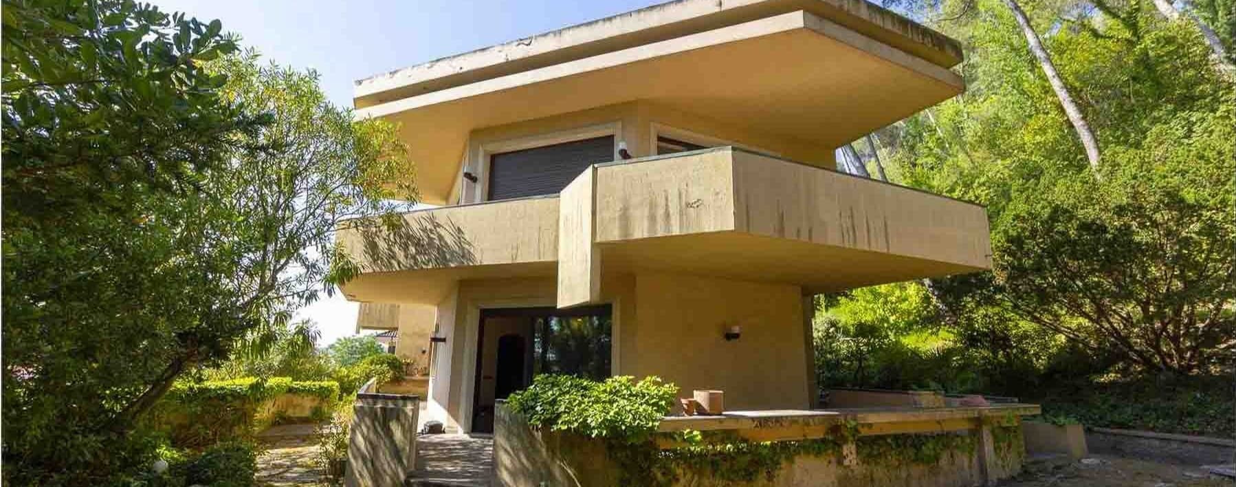 Charming Villa in Pesaro, Marche Region