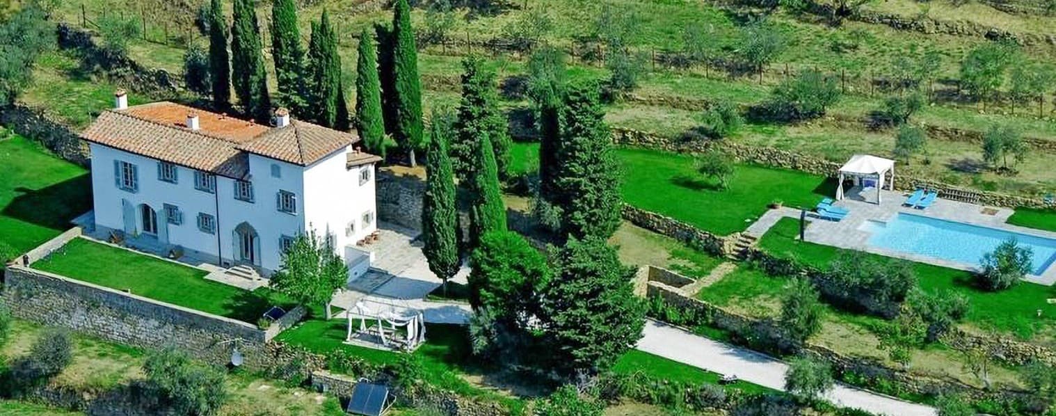 Casale con giardino privato a Castelfranco Piandiscò, Toscana