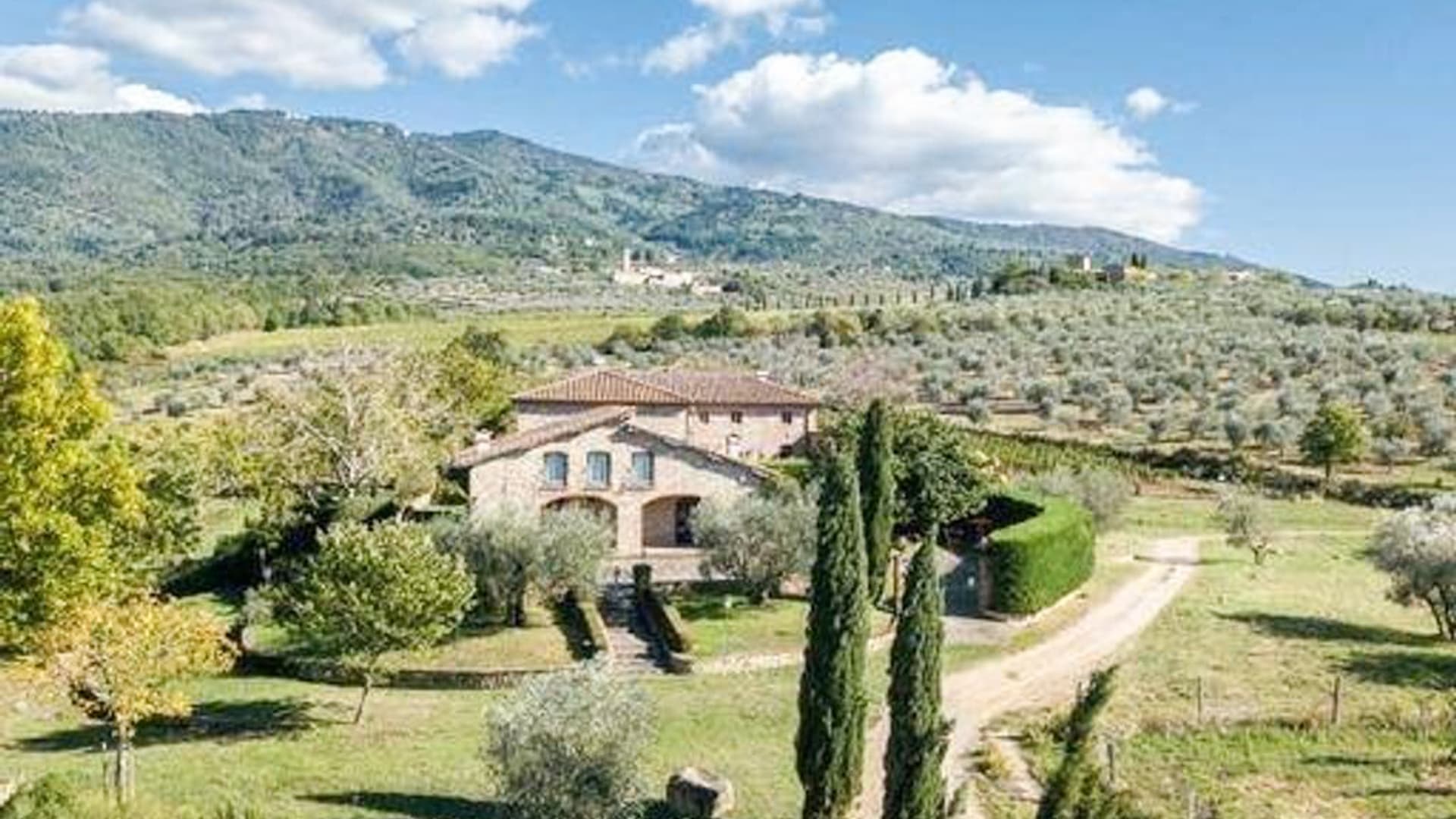 Casale di Charme con Piscina a Reggello, Toscana