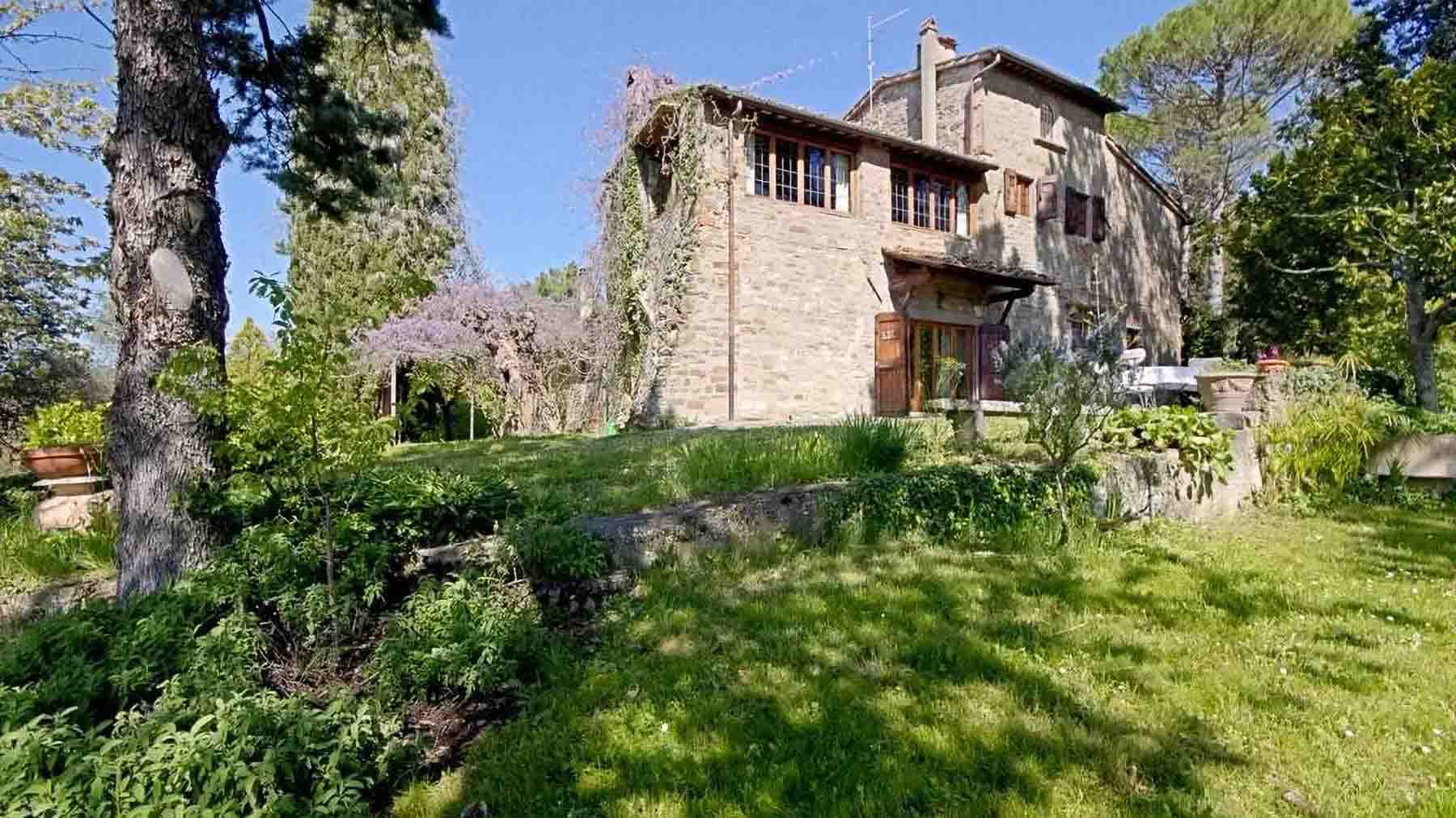 Casale spazioso con giardino privato a Reggello, Toscana
