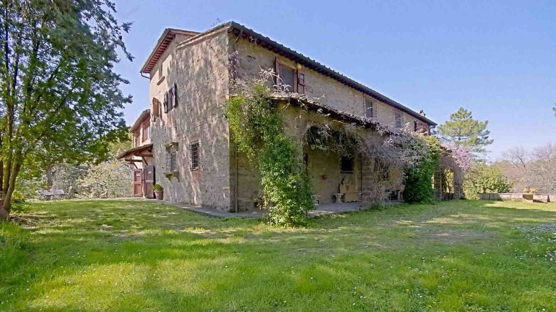 Casale spazioso con giardino privato a Reggello, Toscana