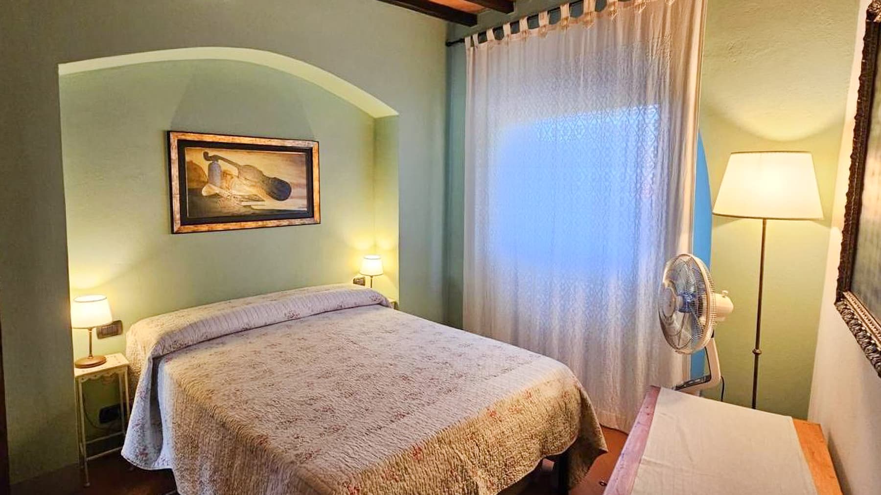 Casale spazioso con giardino e uliveto a Reggello, Toscana