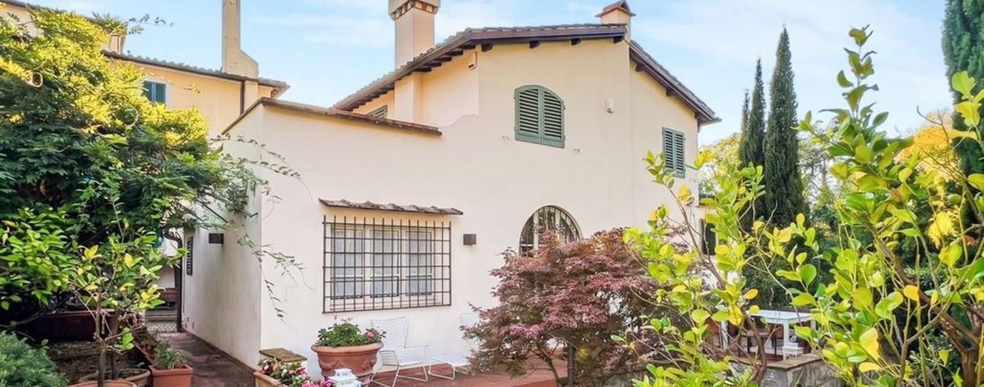 Villa spaziosa con giardino a Poggio Gherardo, Toscana