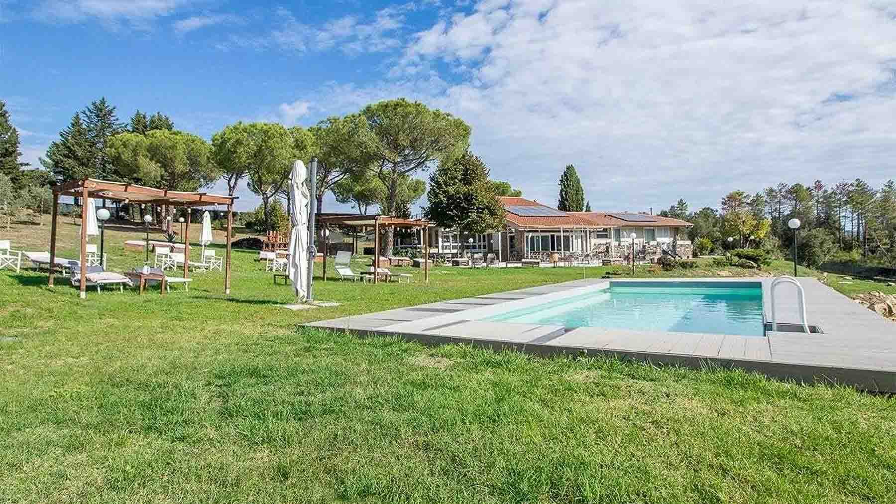 Villa con Piscina Privata a Greve in Chianti, Toscana