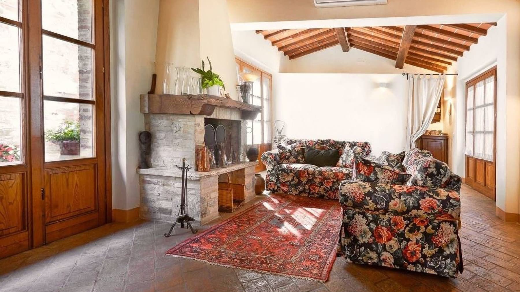 Rustic Country House in Chianti, Tuscany