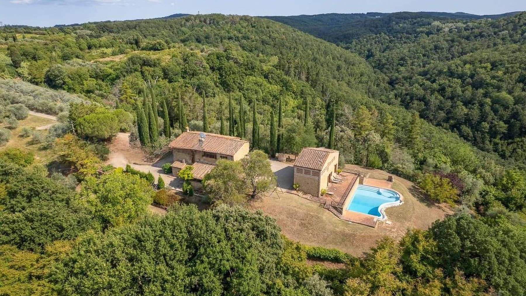 Casale con piscina e giardino a Montaione, Toscana