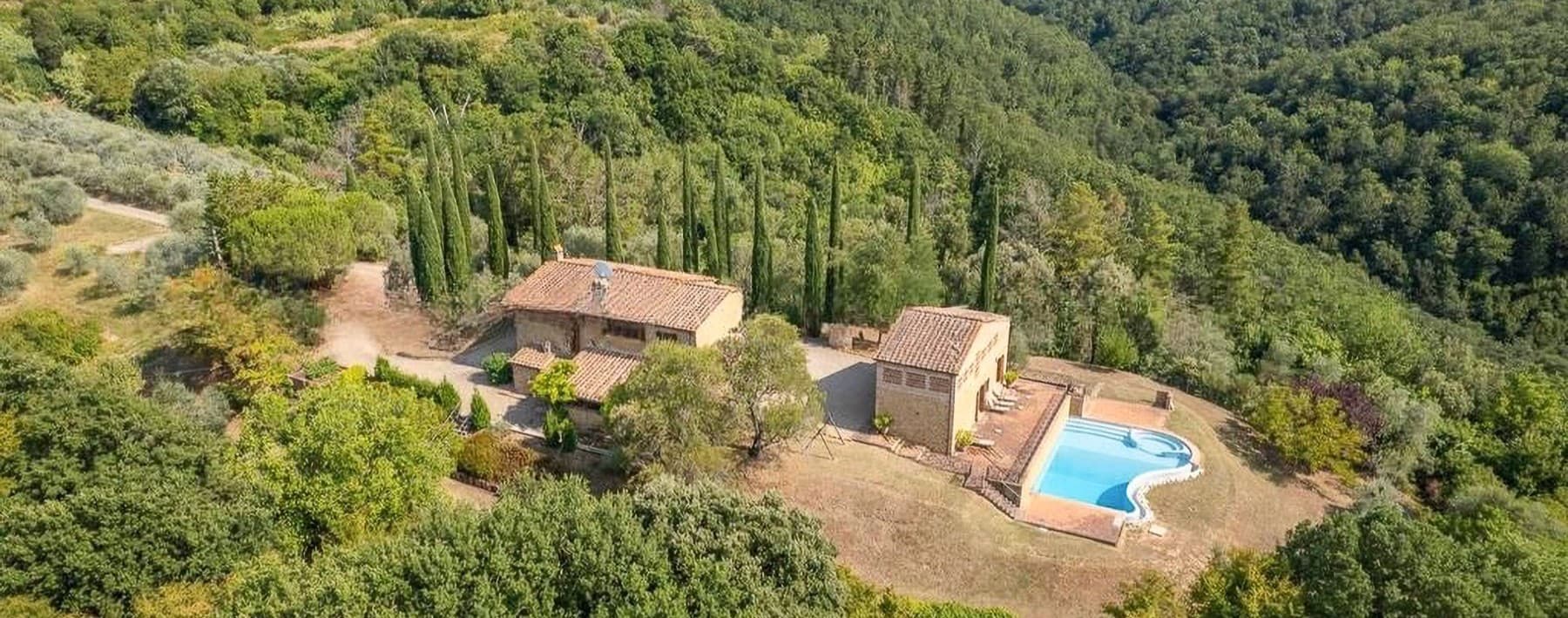 Casale con piscina e giardino a Montaione, Toscana