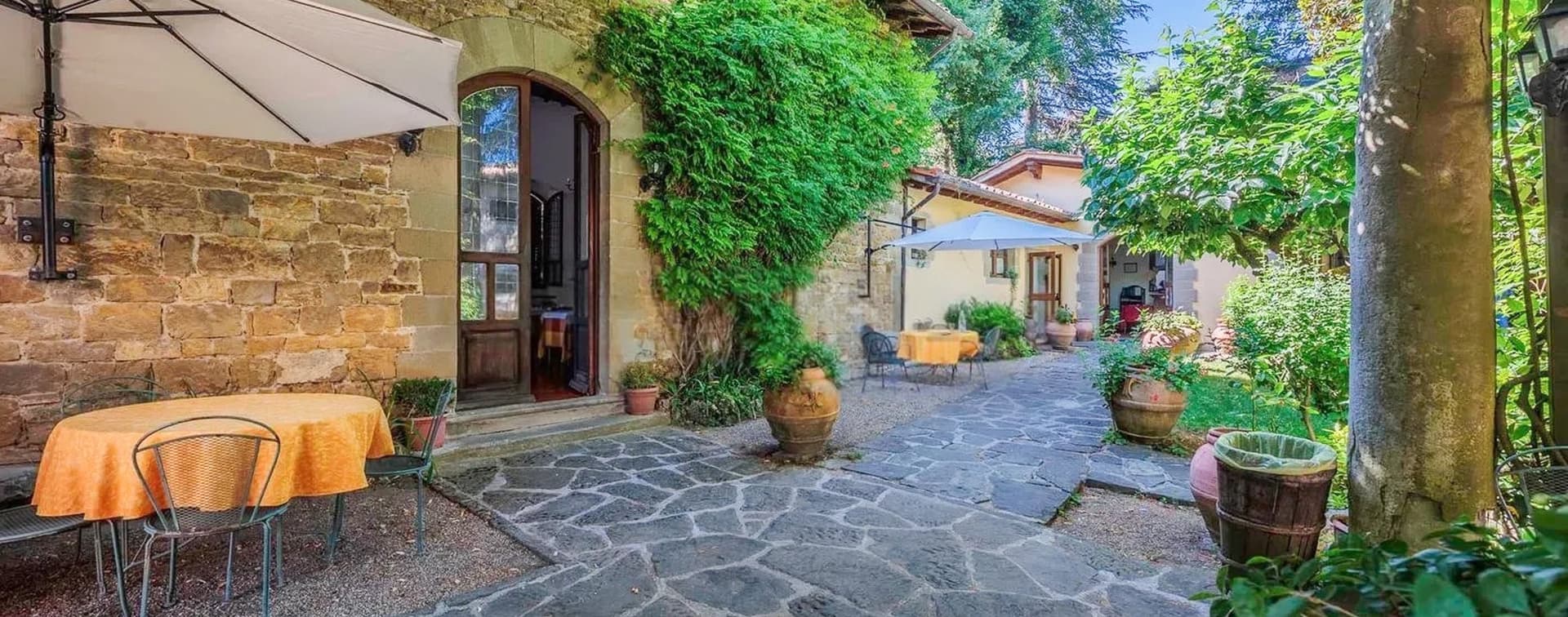 Villa spaziosa con giardino privato a Poppi, Toscana