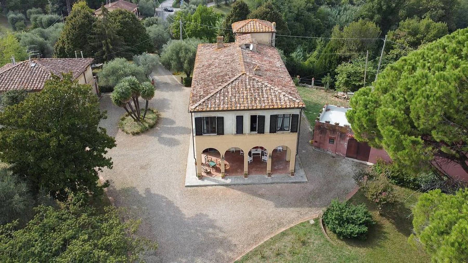 Villa storica con vista colline pisane, Tripalle, Toscana