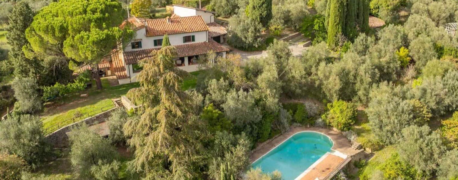 Villa ampia con giardino a Firenze, 420 mq di comfort