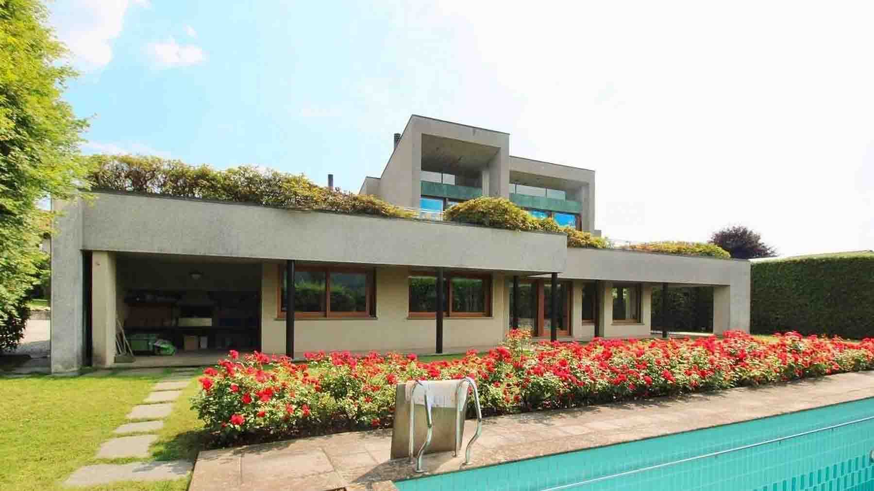Charming Villa in Lipomo, Lombardy Awaits You