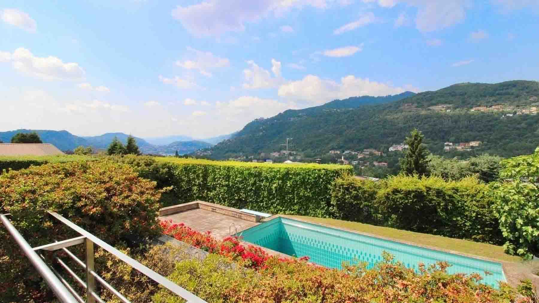 Charming Villa in Lipomo, Lombardy Awaits You