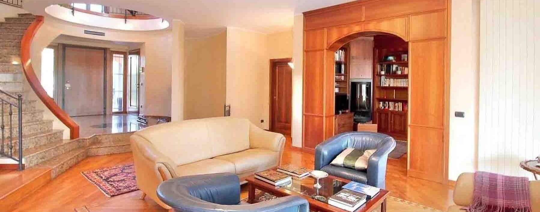 Elegant Villa in Carimate, Lombardy