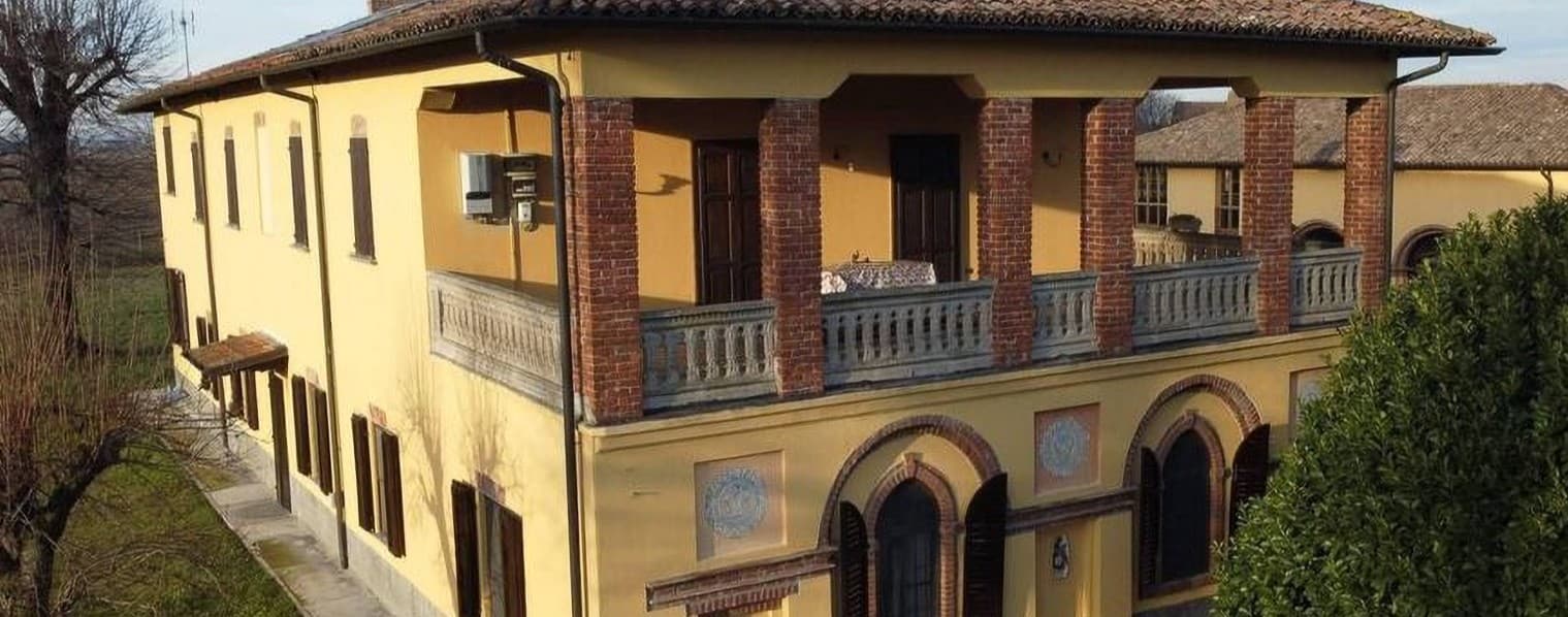 Historic Palace in Castel Lambro, Lombardia