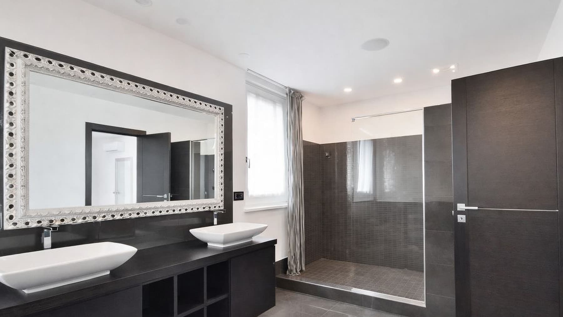 Elegant Villa in Forte dei Marmi, Tuscany