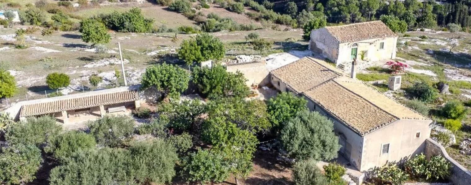 Charming Villa in Noto, Sicily's Cultural Gem