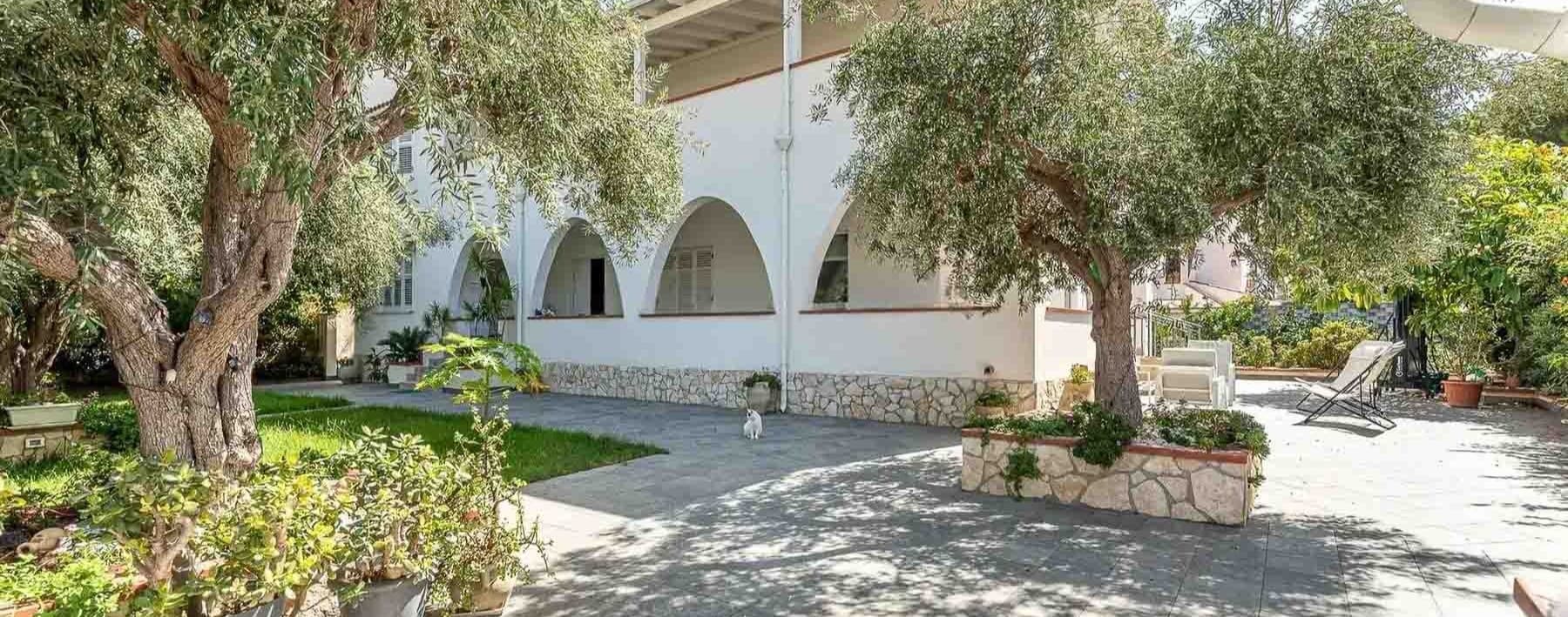 Elegant Villa in Palermo, Sicily