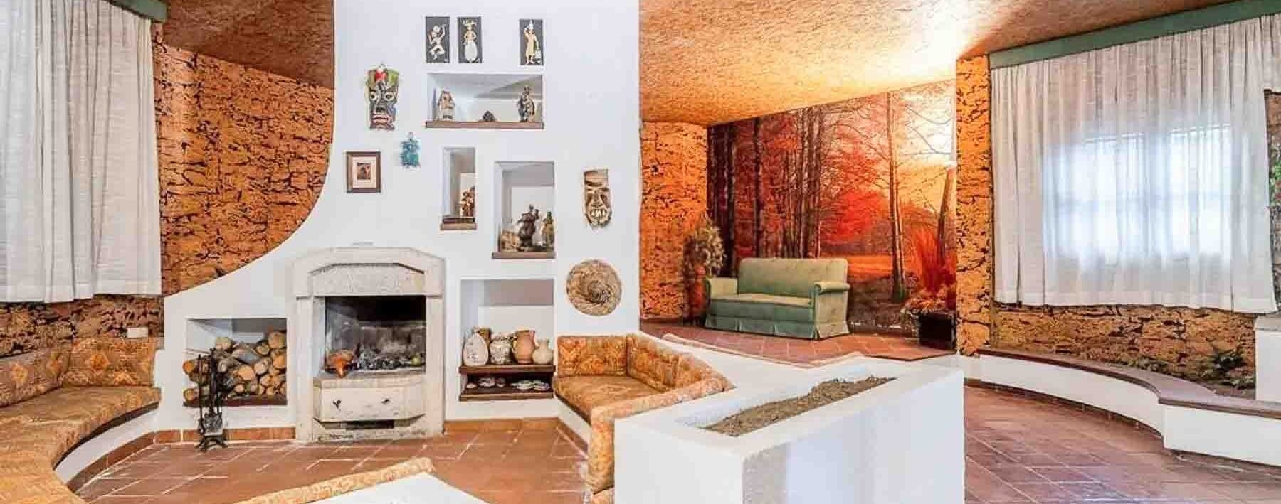 Villa spaziosa di 610 mq nel centro di Catania
