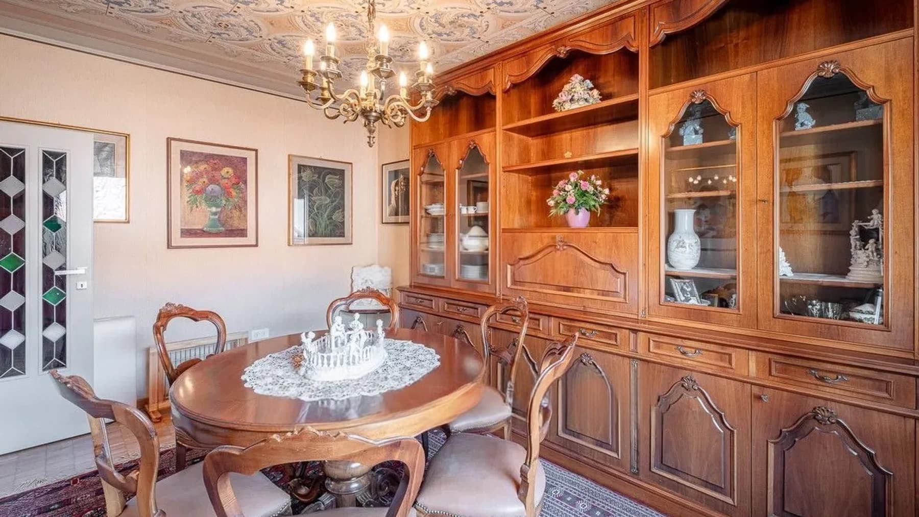 Villa storica a Campione d'Italia, 350 mq con vista lago