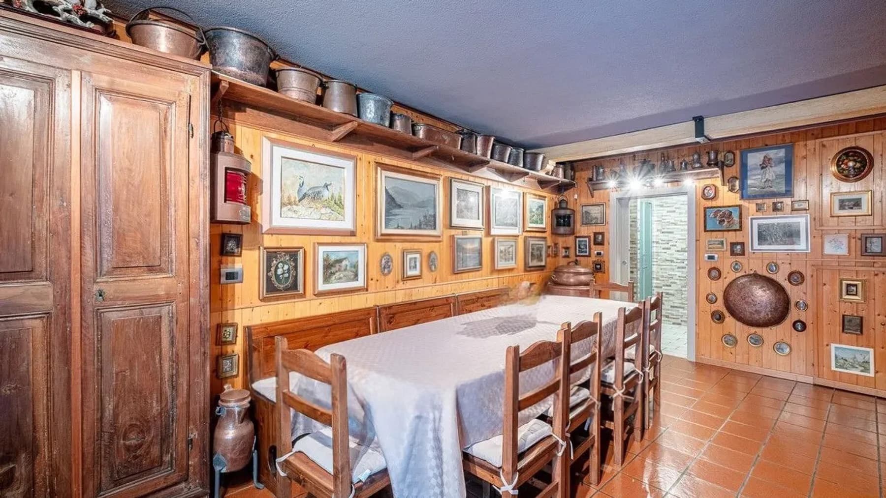 Villa storica a Campione d'Italia, 350 mq con vista lago