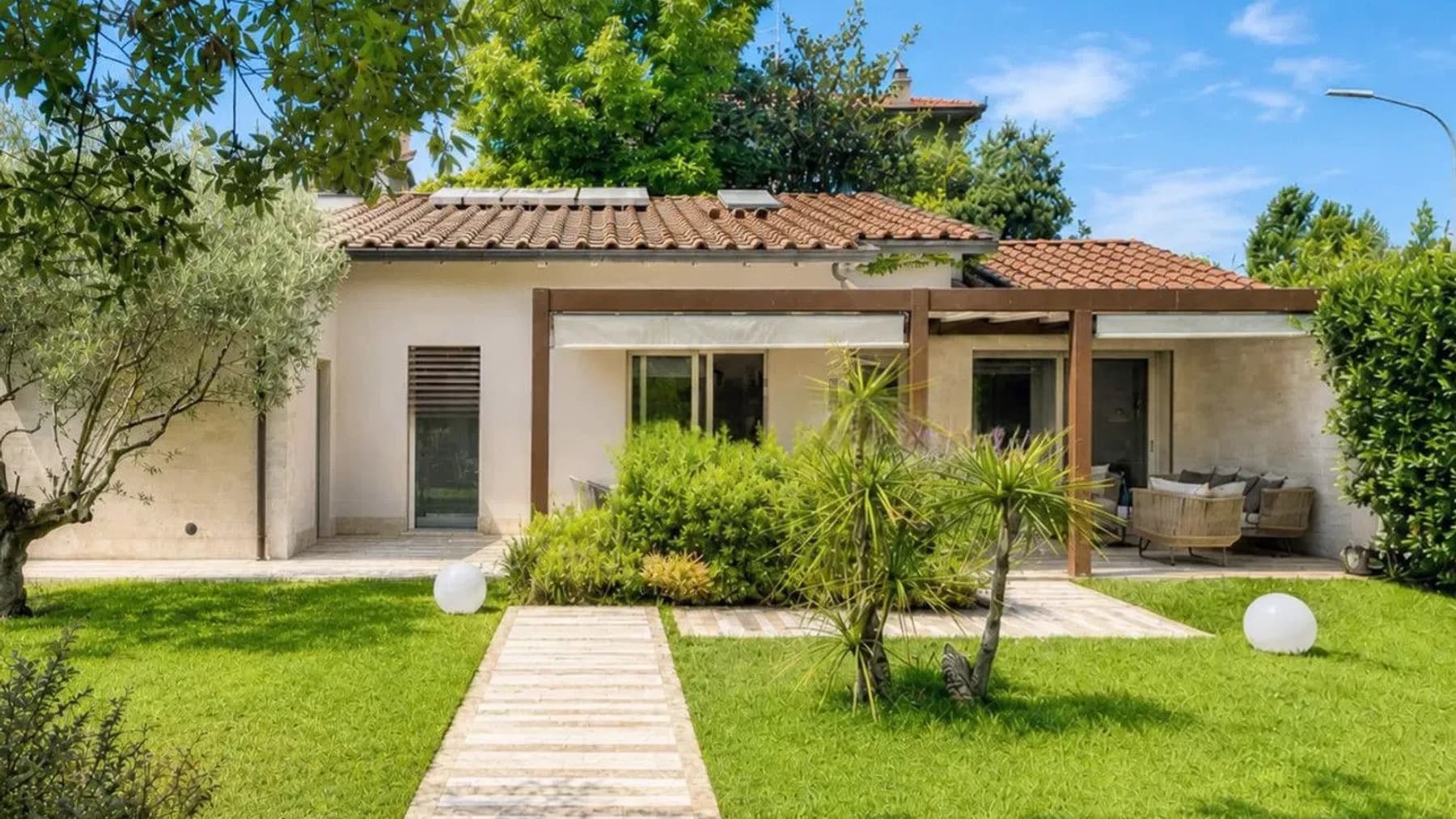 Casa semindipendente a Forte dei Marmi, Toscana