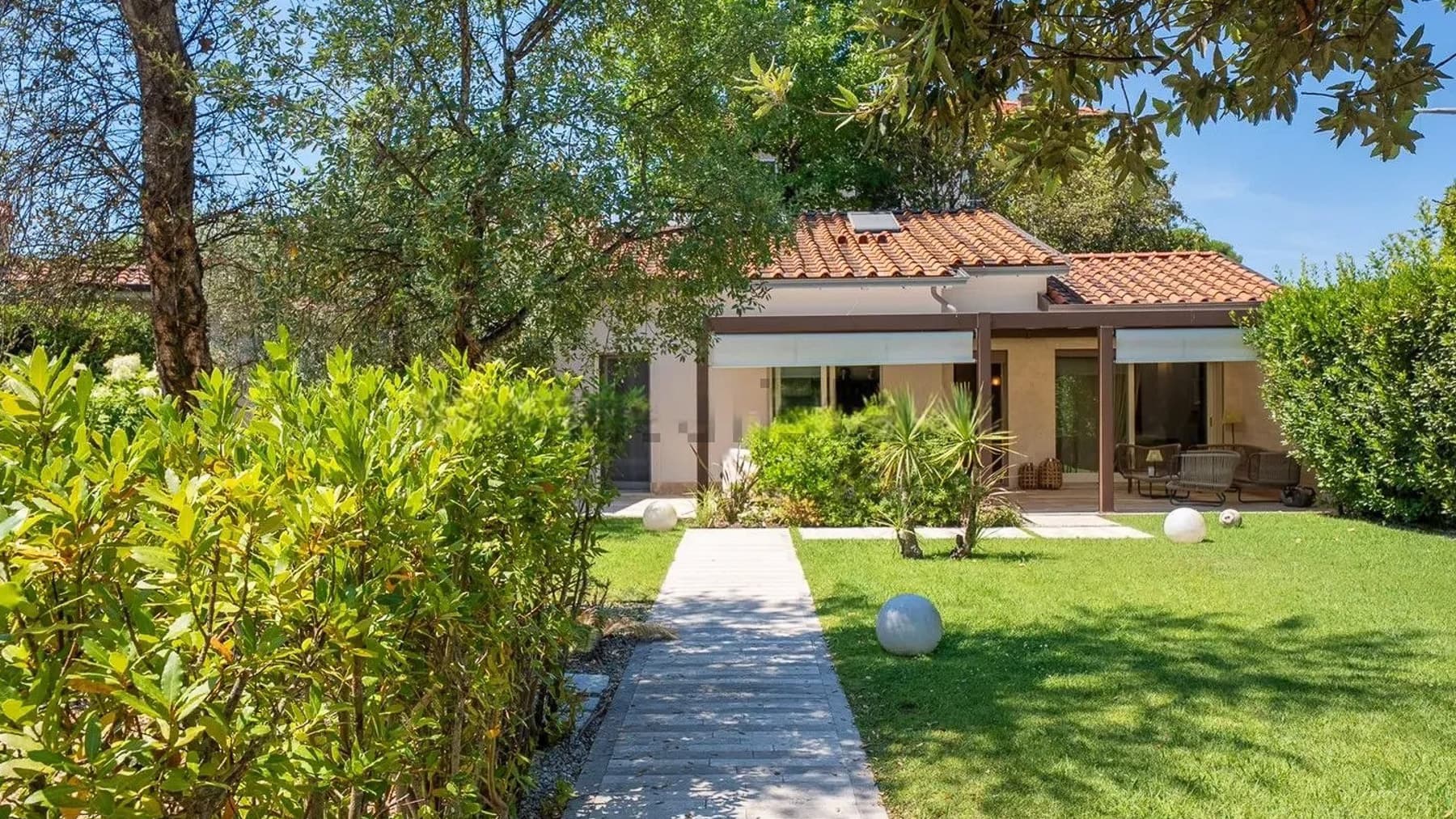 Casa semindipendente a Forte dei Marmi, Toscana