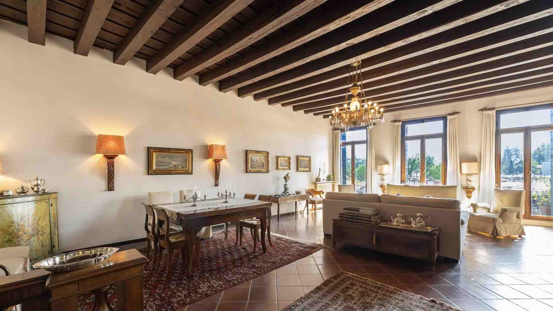 Luxury Apartment Overlooking Prato della Valle, Padova