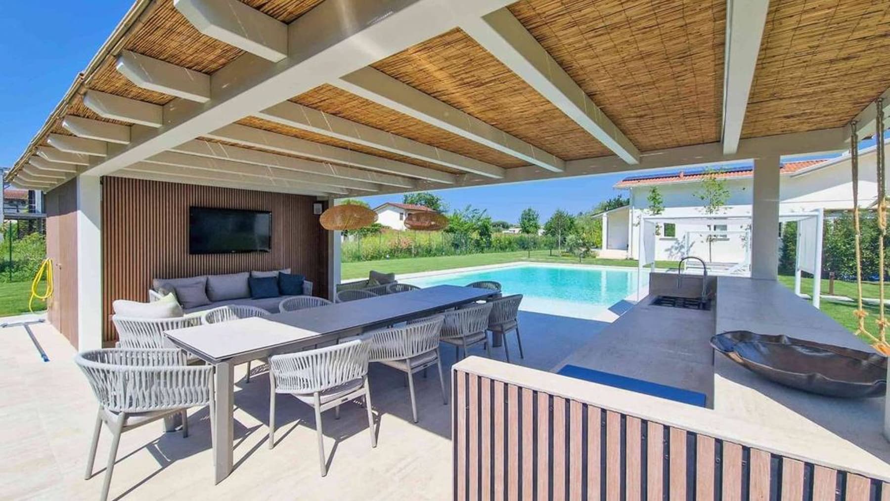 Villa esclusiva con piscina a Forte dei Marmi