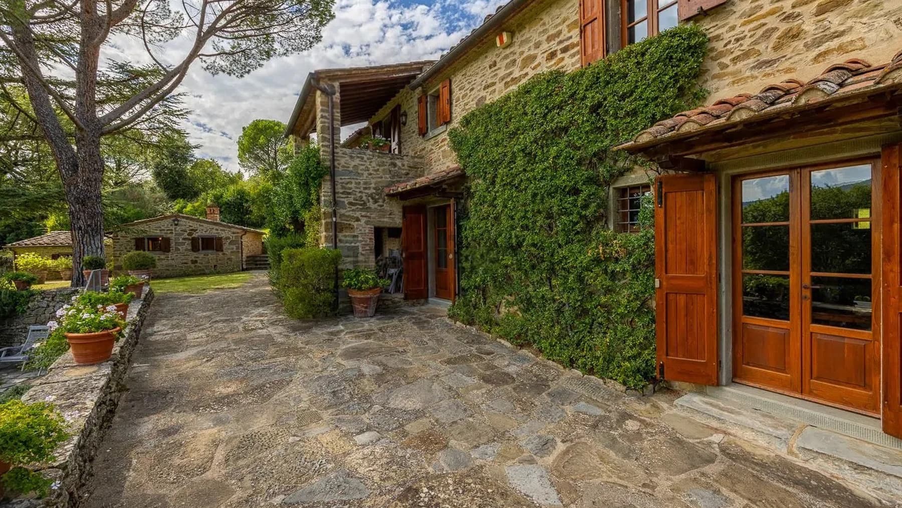 Charming Villa in Cortona, Tuscany