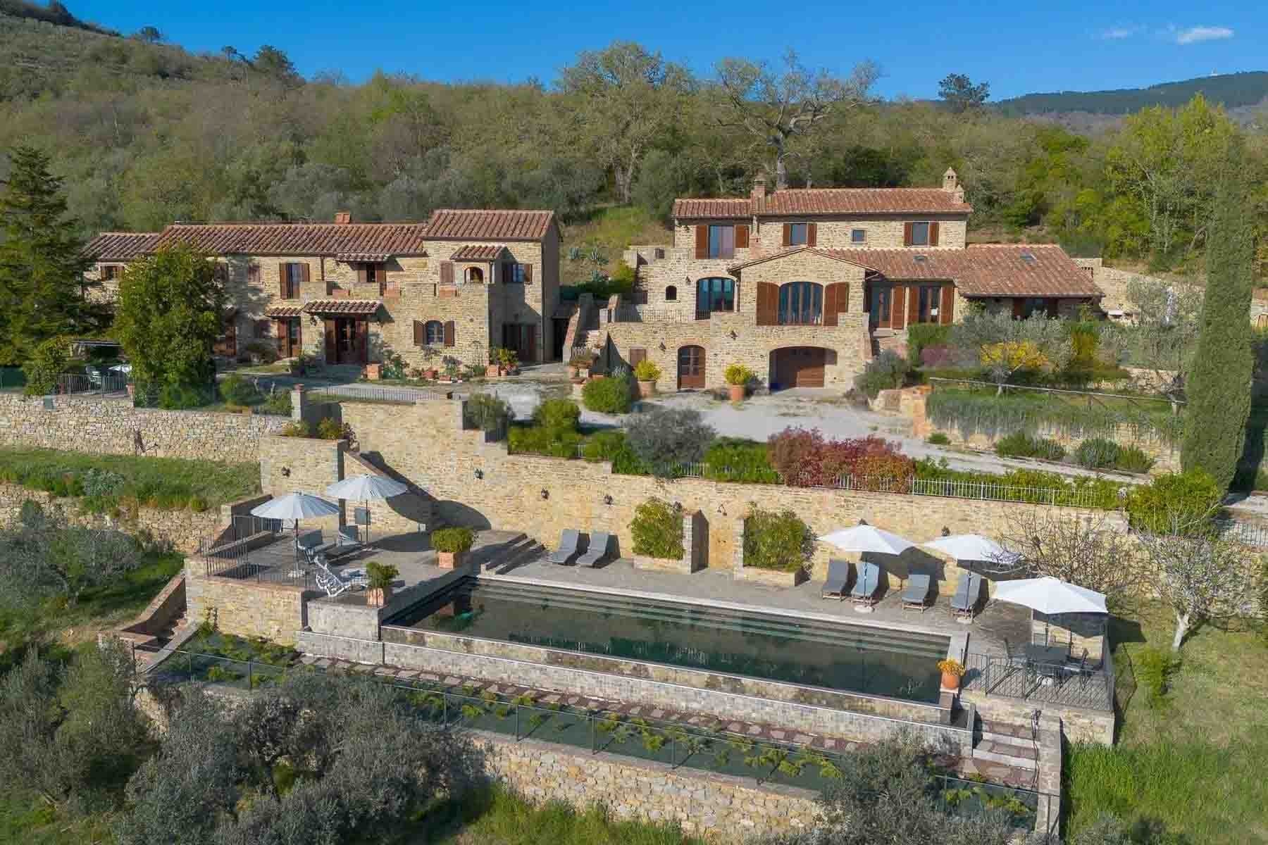 Tenuta-Complesso panoramico a Cortona, Toscana