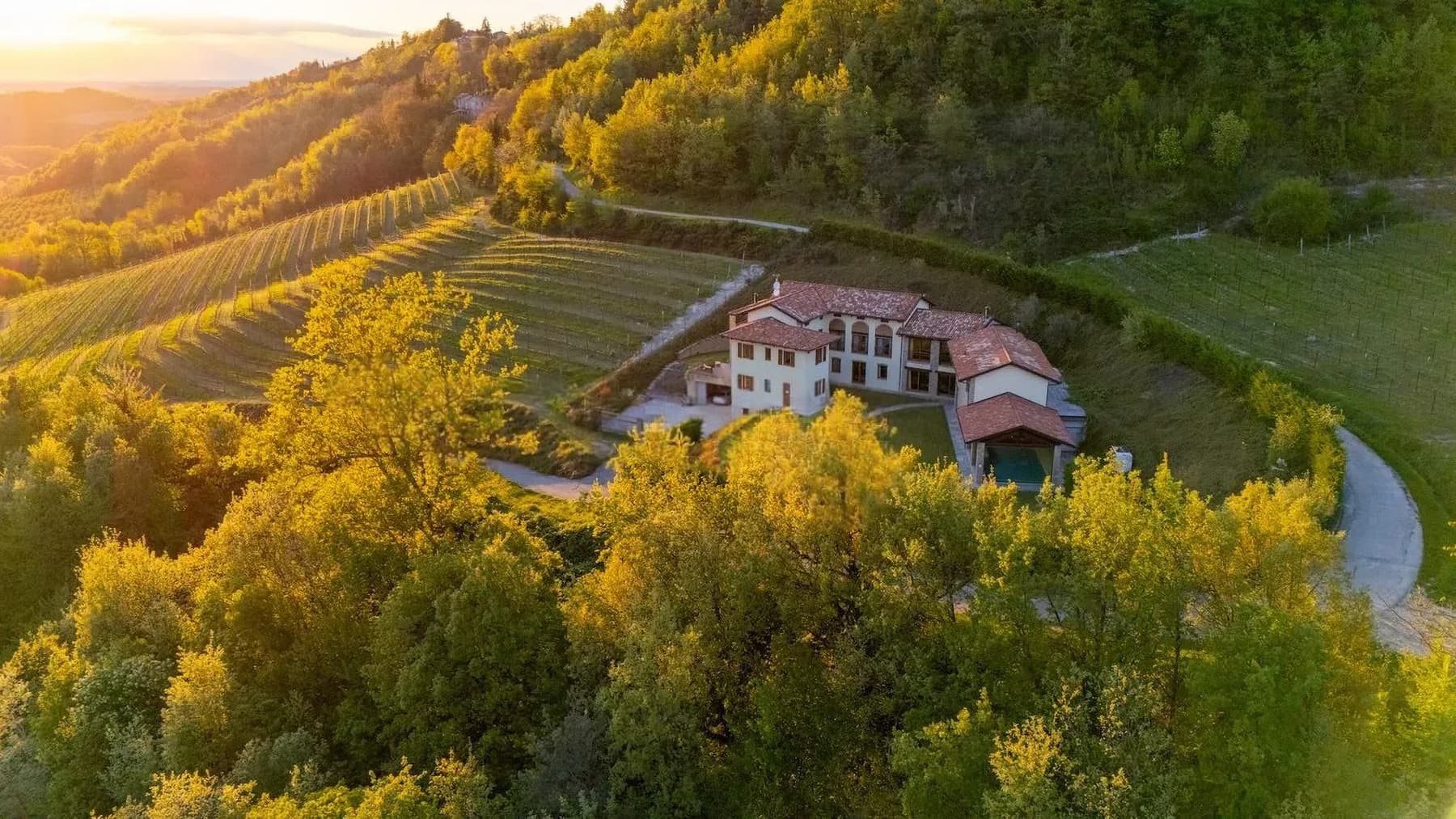 Villa prestigiosa nelle Langhe vicino ad Alba