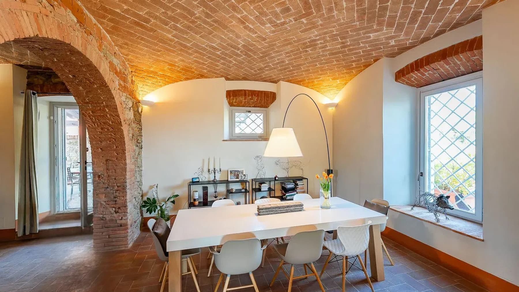 Charming Villa in Riccio, Heart of Tuscany