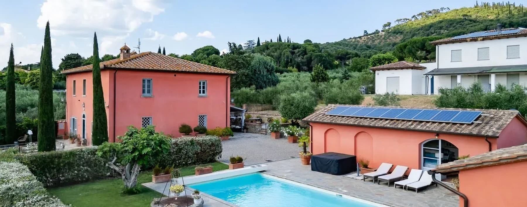 Charming Villa in Riccio, Heart of Tuscany