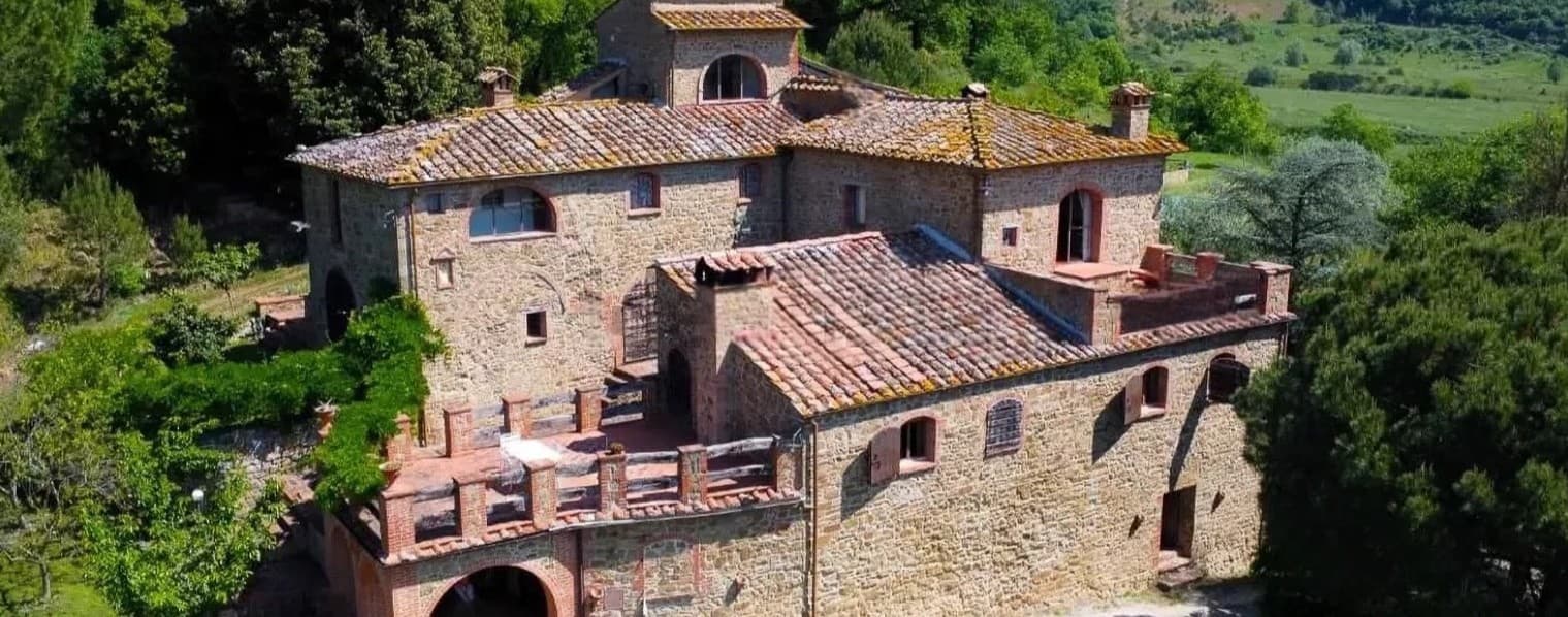 Rustic Country House in Rigomagno, Tuscany