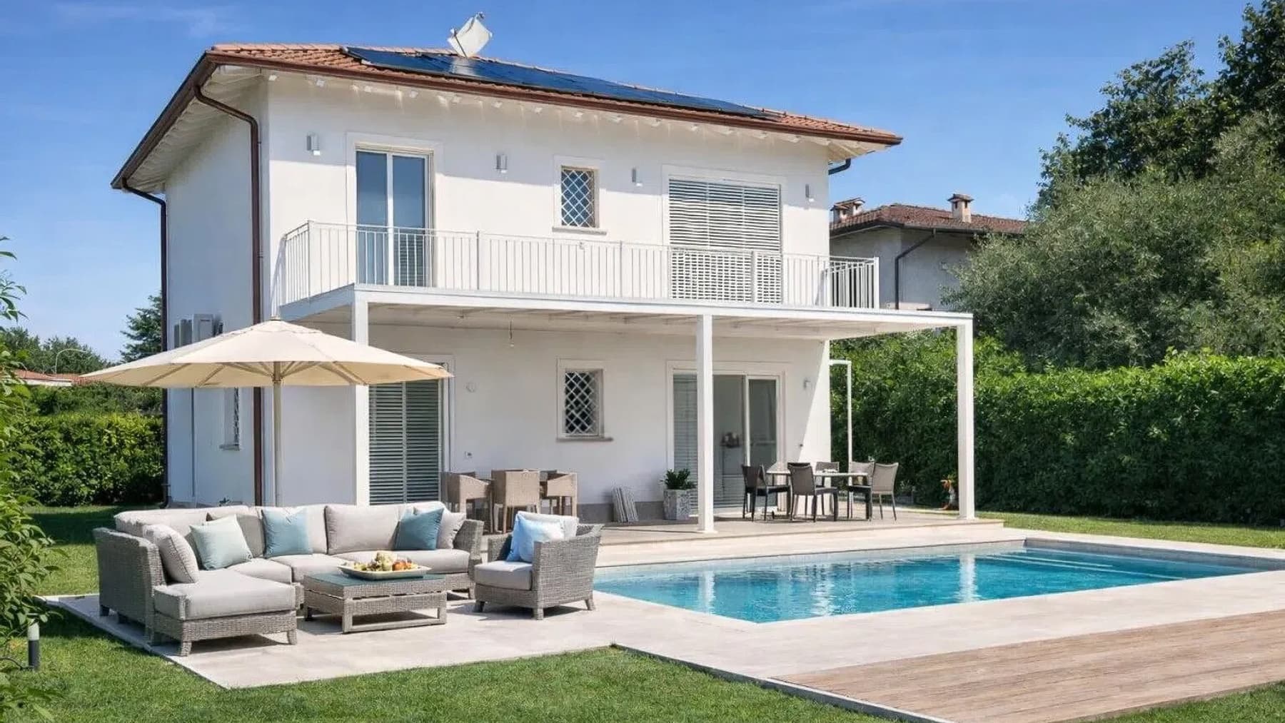 Villa elegante a Pietrasanta, Versilia con piscina