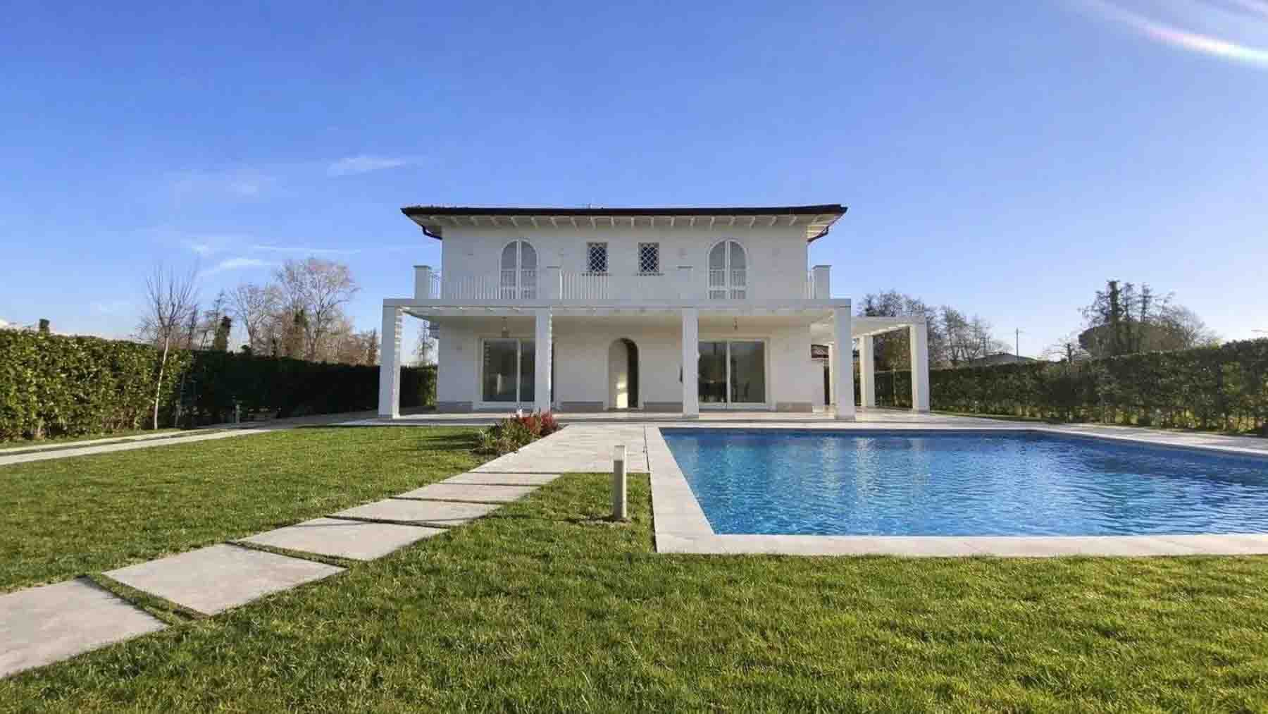 Villa esclusiva a Pietrasanta, a pochi passi dal mare