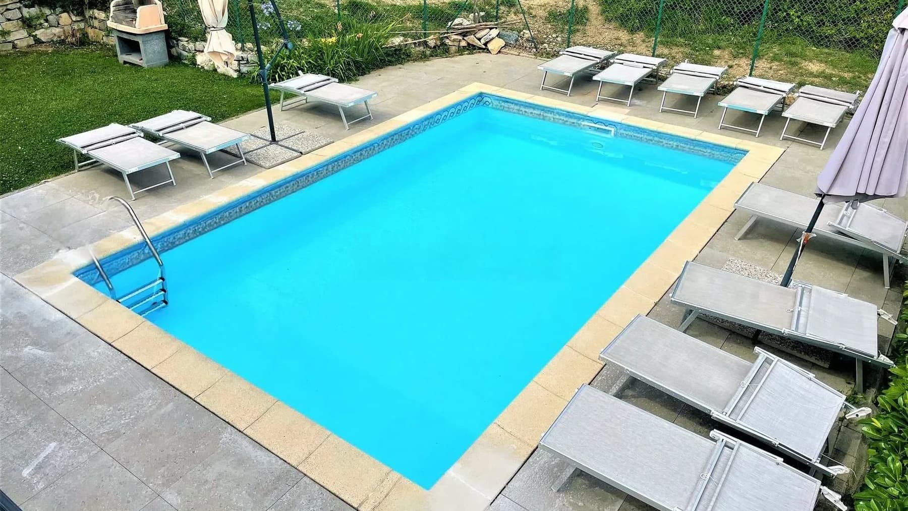 Villa con Piscina e Vista Lago ad Argegno